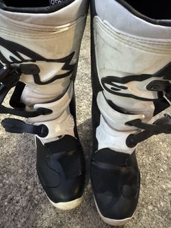 Motocross boots
