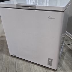 Freezer 7 cu ft
