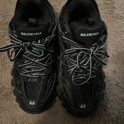 Great condition Balenciaga Tracks with led