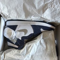Jordan 1 Midnight Navy