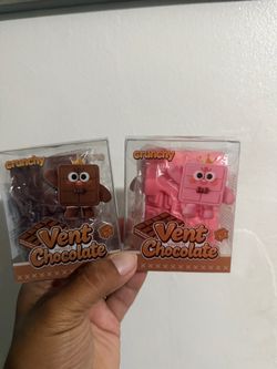 Crunchy chocolate bar