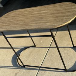 Table / Desk