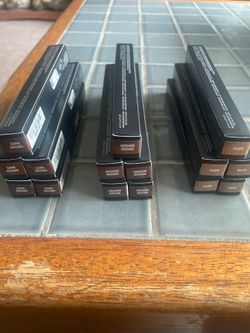 Bulk of Anastasia Beverly Hills brow wiz! Taupe, Dark brown and Med brown