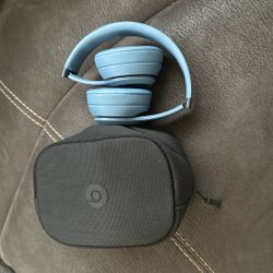 Beats Solo 4 