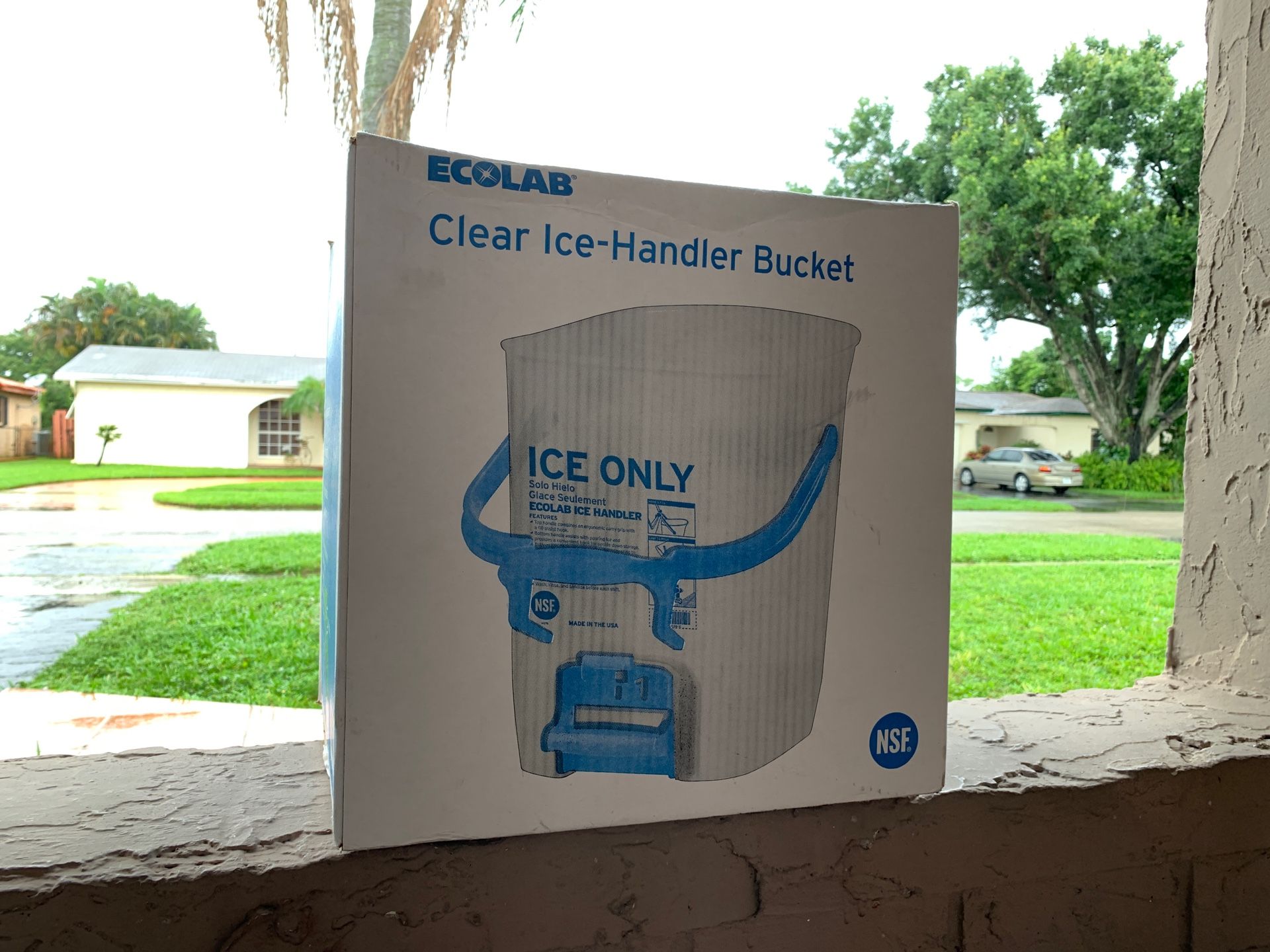 Ecolab Ice Handler/Ice Bucket for Sale in Pembroke Pines, FL OfferUp