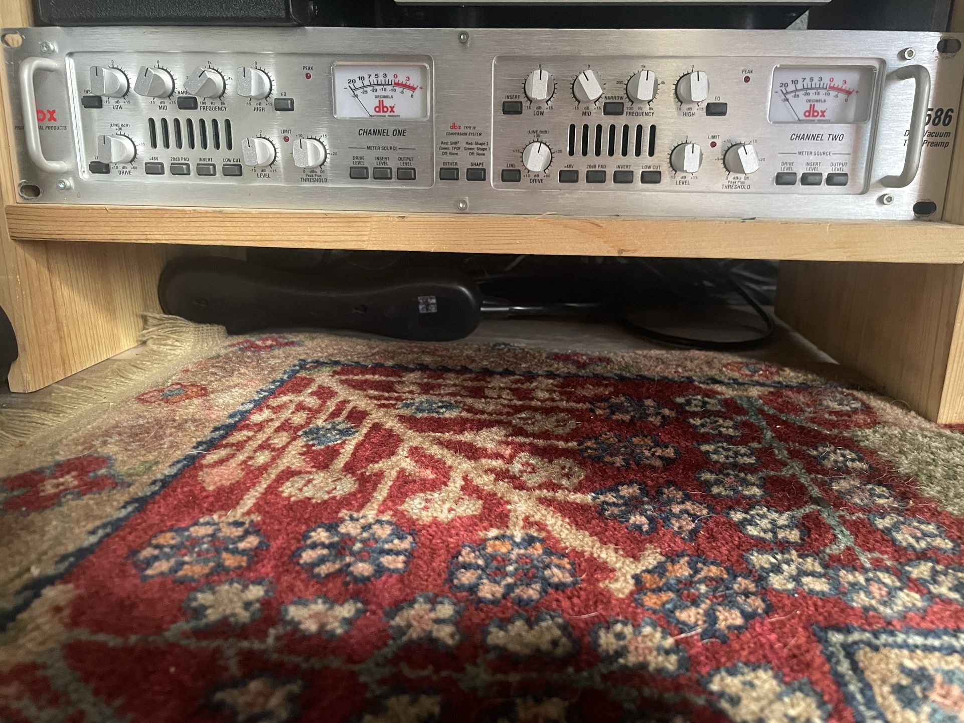 DBX 586 Duel Tube Preamp
