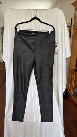 New faux leather legging