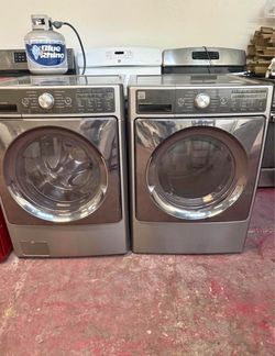 FREE Delivery! Newer Kenmore Elite WiFi Steam Front Load Washer and Dryer Set in “Metallic Silver”