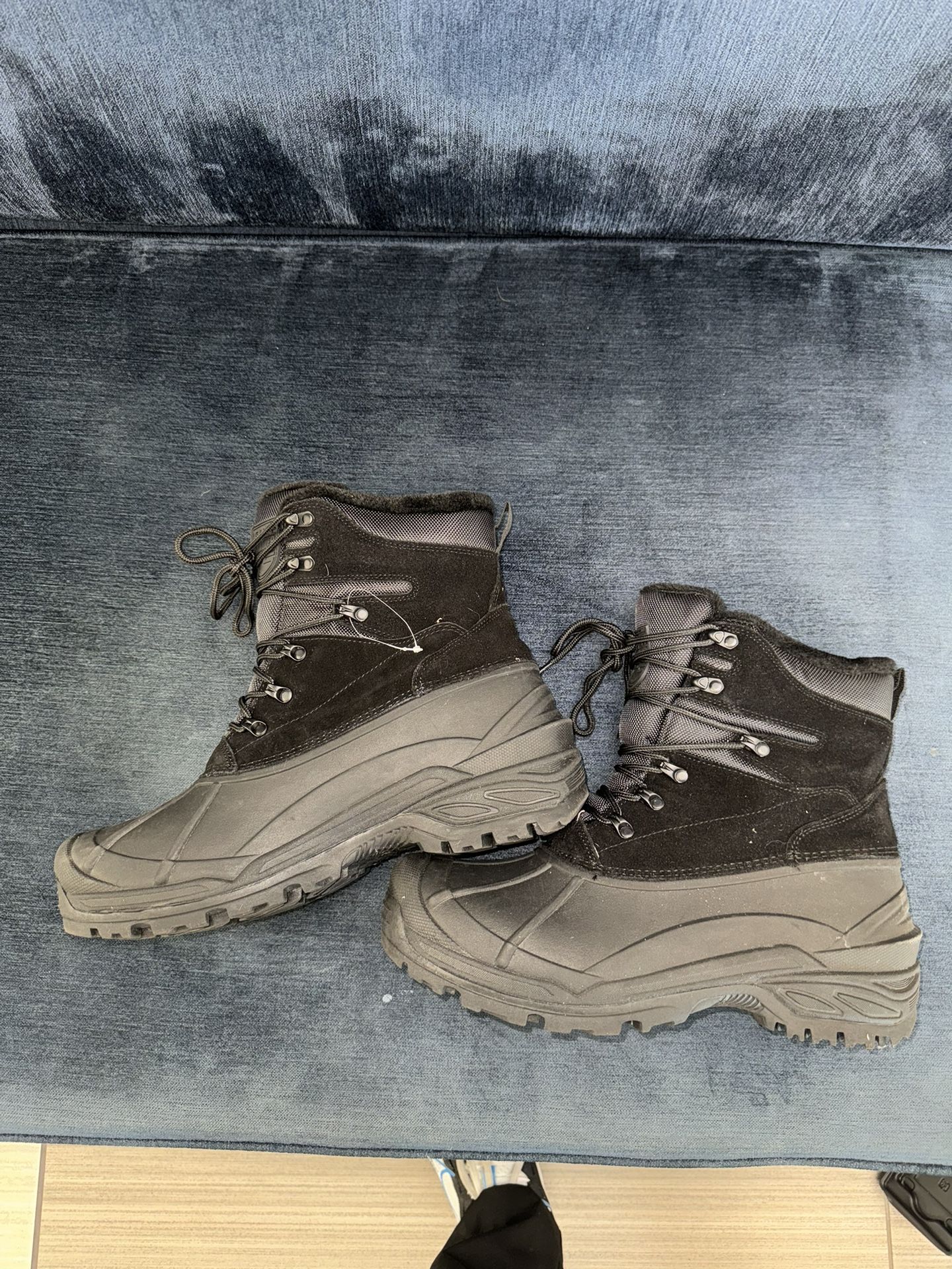 Black Snow Boots