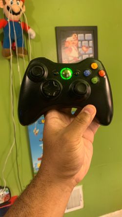 Xbox 360 Controller Black (Comes With Battery Pack)