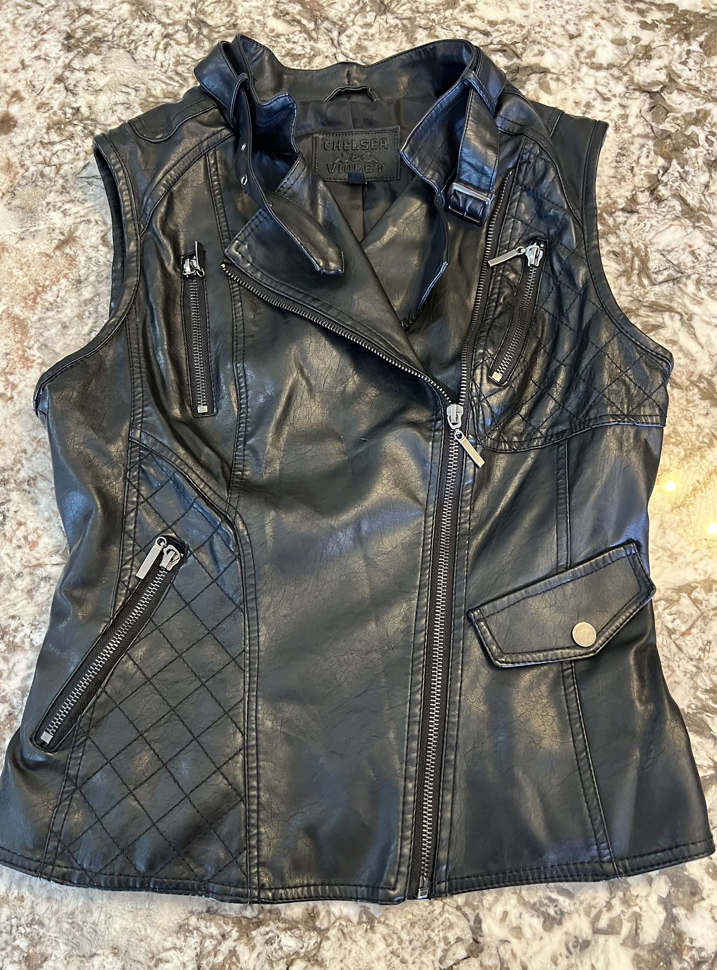 Small Chelsea & Violet Women’s Black Biker Faux Leather Vest Rock Winter Fall BBK