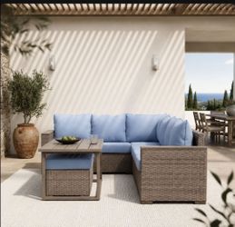 5-Piece Outdoor Wicker Sectional Set With blue  Cushions