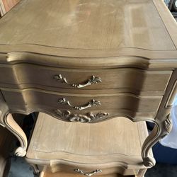 Living Room Table And Coffee Table