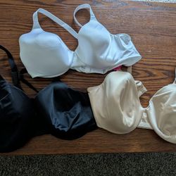 3 Women's Bras Size 40C New With Tags