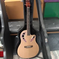 Acoustic Guitar- Ovation type