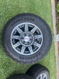 Sierra AT4 OEM wheels