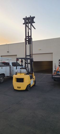 Forklift 5000 pound lift $5,000 OBO
