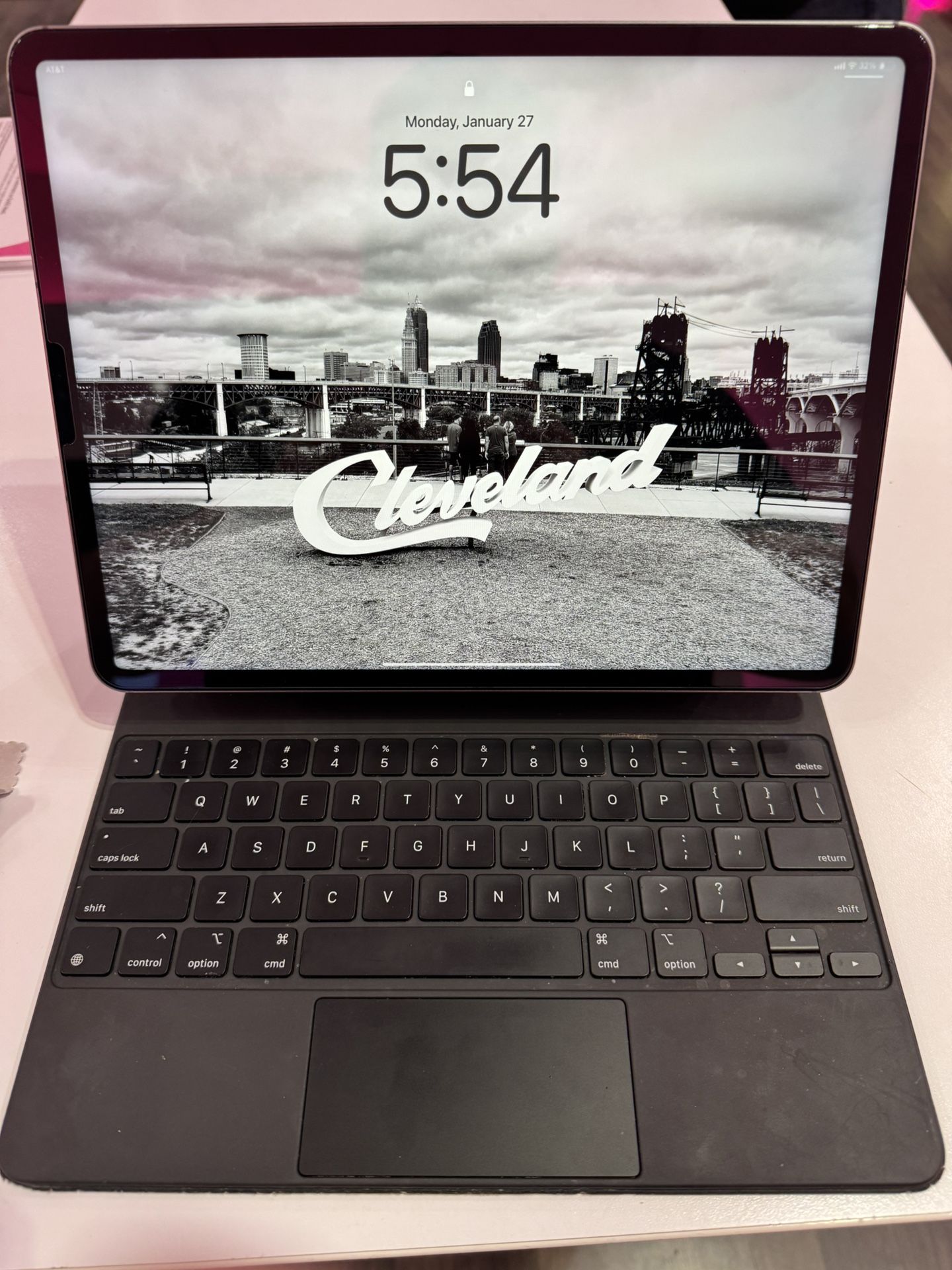 iPad Pro 12.9 256GB 6th Generation