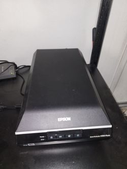 Epson Perfection V550 Photo & Film Scanner (Excellent Condition)