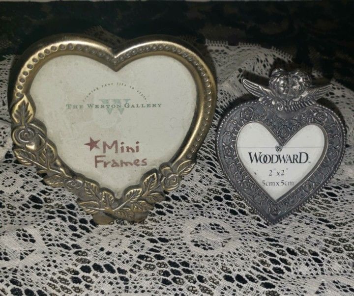 X2 VINTAGE ORNATE SILVER METAL PEWTER LINCO HEART CHERUB ANGEL ROSE FLOWER MINI PICTURE FRAME SET