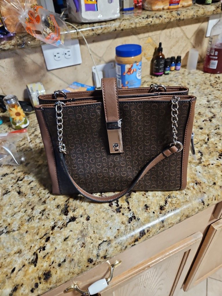 Guess Purse Brand New