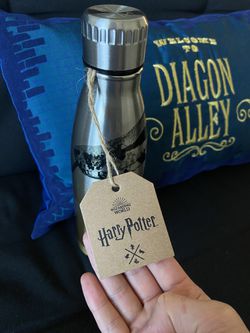 Harry Potter Bottle And Cushion Set Thumbnail