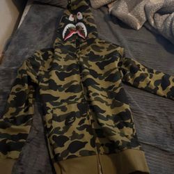 green bape hoodie