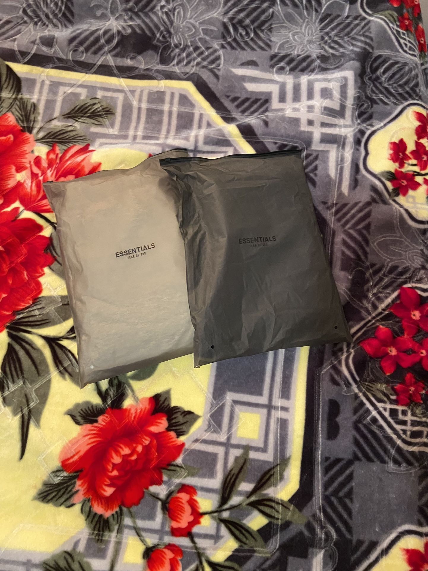 Essential Sweats BLACK ONLY