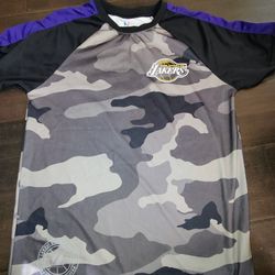 EUC Licensed Los Angeles LA Lakers Camo Raglan Performance Active Shirt Size M