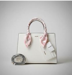 Aldo Purse