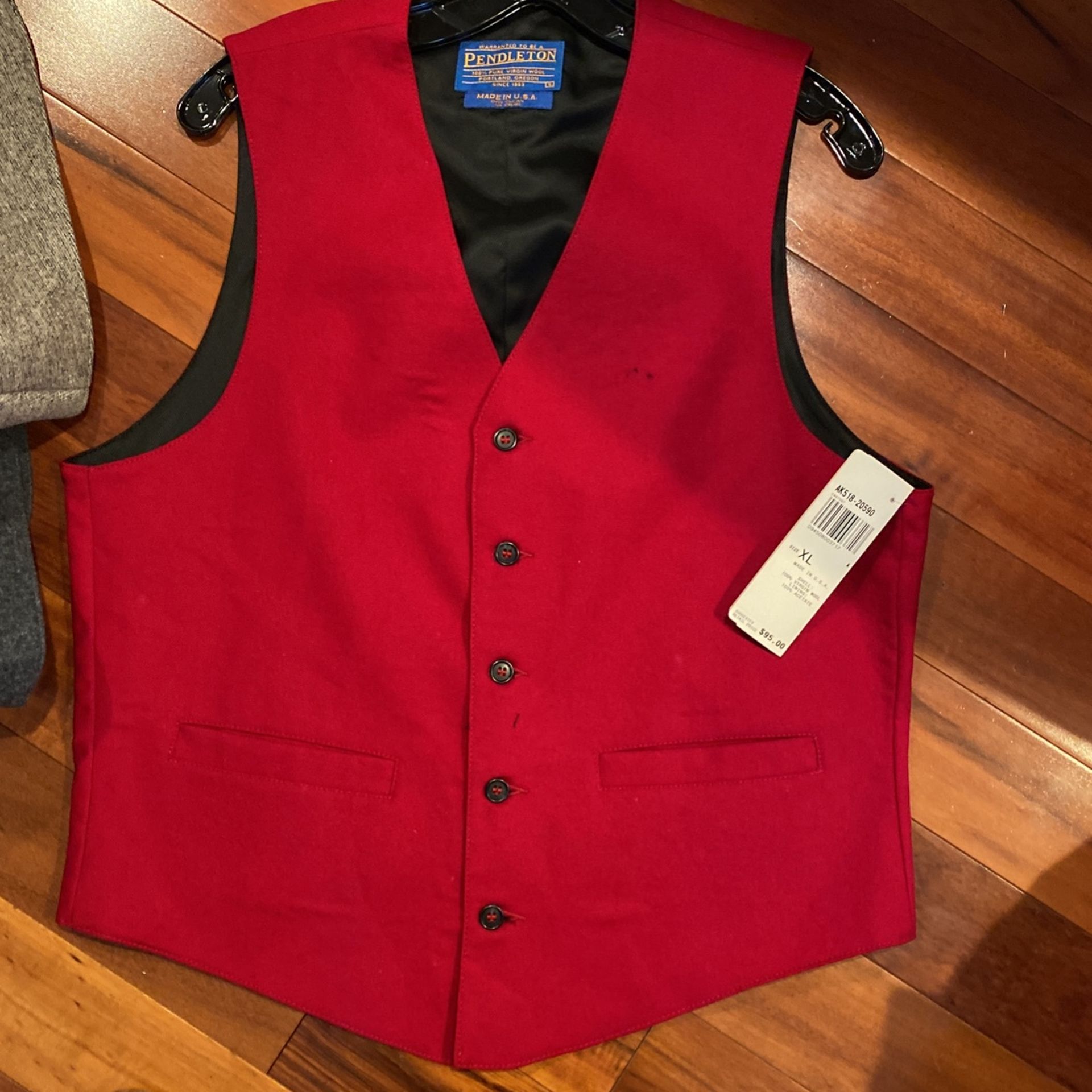 Brand new Pendleton Wool Vest Red
