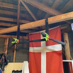 Pull Up Bar. Heavy Duty Mounted.