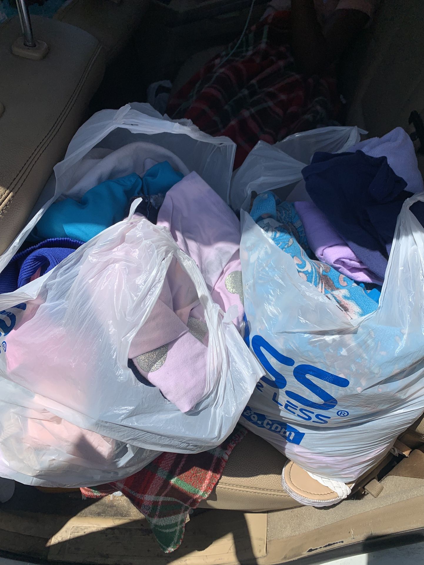 Free Clothes 