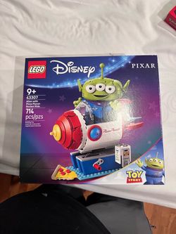 LEGO Disney Pixar Toy Story Alien with Pizza Planet Rocket Ride (43307) - New in Box