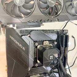 CPU i9 9900k with cooling thermaltake 360mm, 32gb DDR4 and Board ASUS ROG Maximus Xl