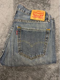 Levi's 505 Regular Fit Jeans, Size Men’s W34 L32 in great shape!