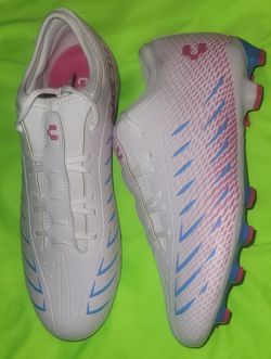 Brand New CHARLY Zinetik Low Top Lace-Up Soccer Cleats White Blue Pink Men Size 9