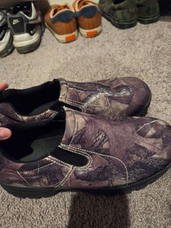 FROGG TOGGS Men's size 11