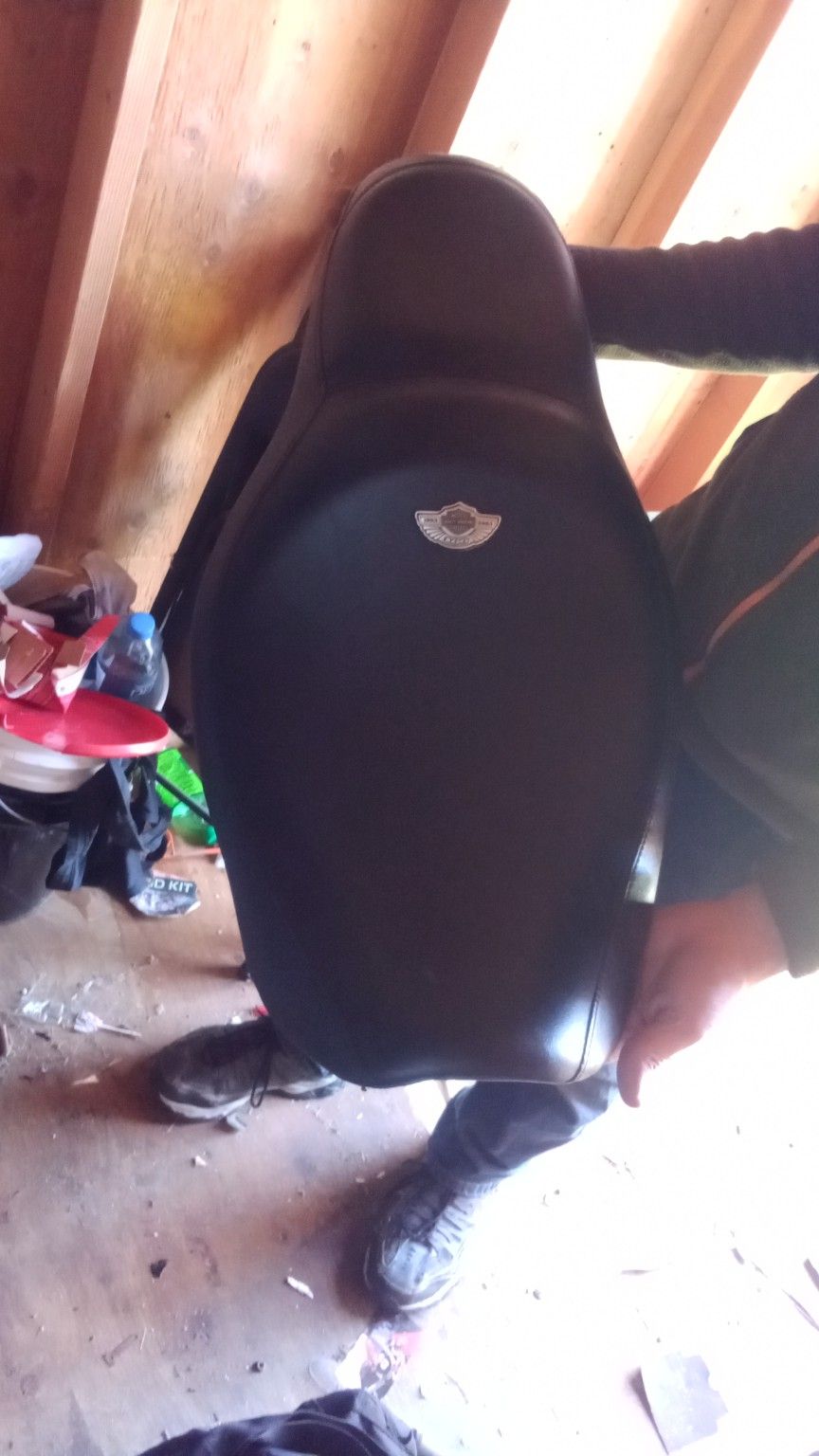 Harley Seat New In Box