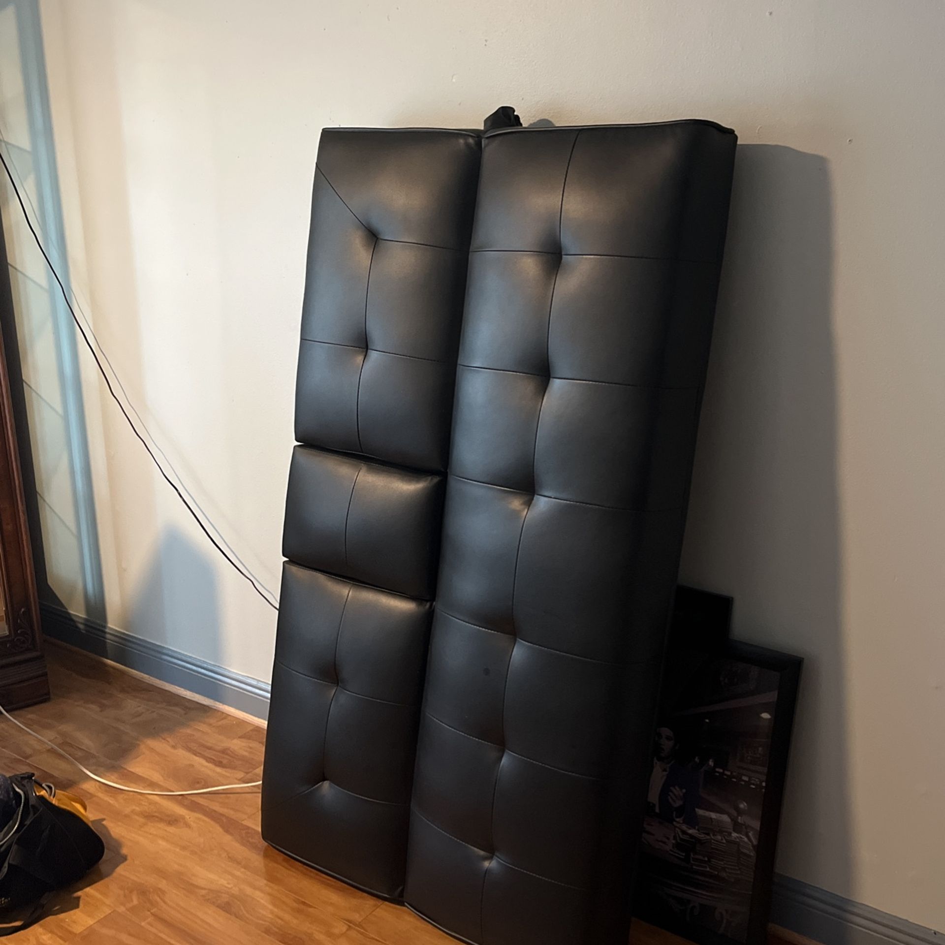 Futon To Seat Or Sleep With Cup Holder