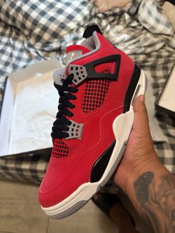 Jordan 4