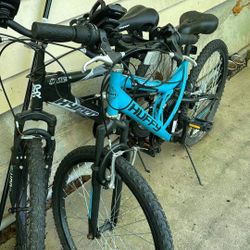 2 Mountain Bikes + Accessories, 2 Bike Mount for Car