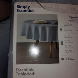 New Round Tablecloth Lt. Blue 