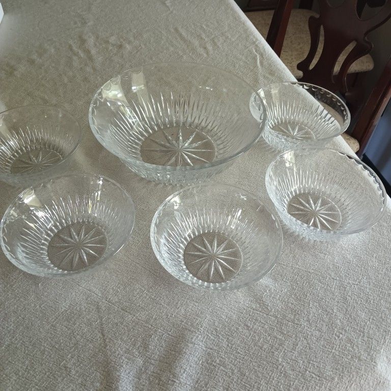 Glass Bowl Set
