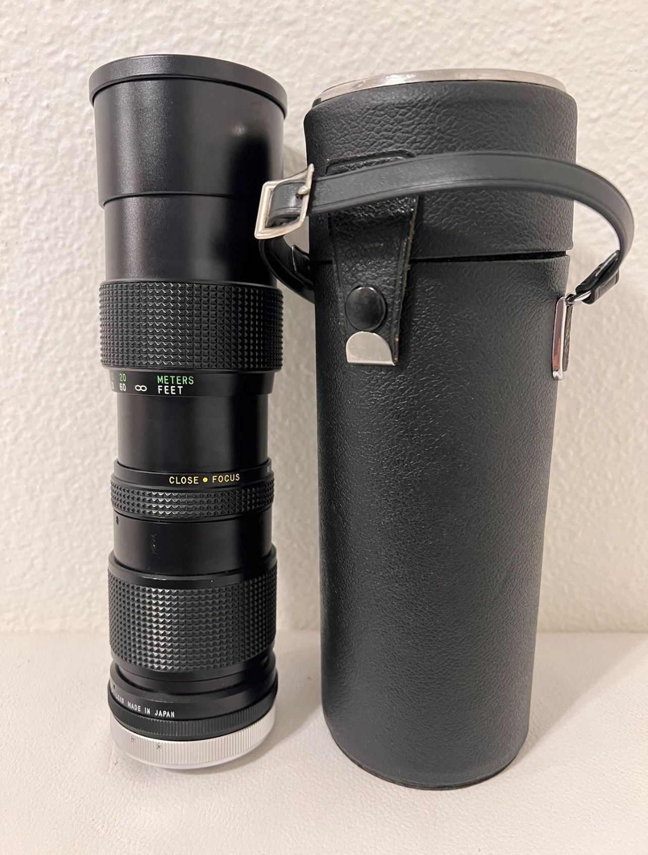 Vivitar 85-205mm 1:38 close FOCUSING AUTO ZOOM No.(contact info removed)3 58mm