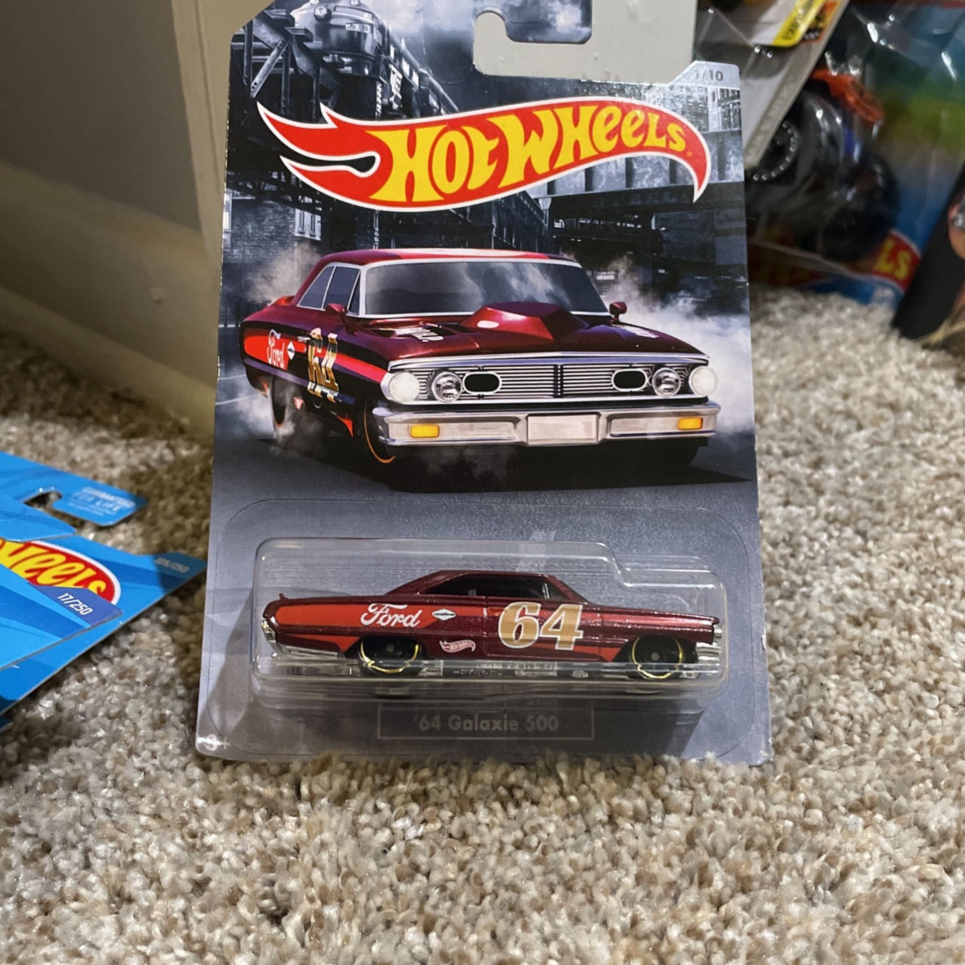 HOT WHEELS