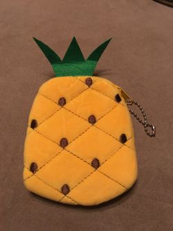 Pineapple zipper pouch