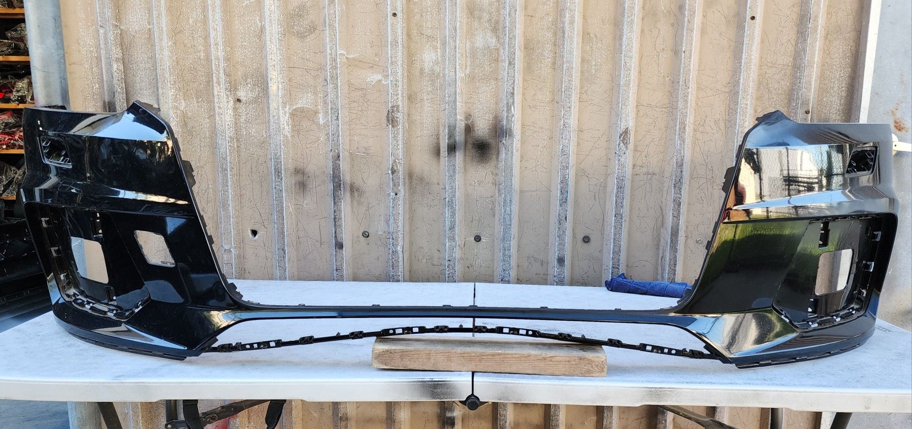 2016-2018 Audi Q3 Front Bumper Cover OEM 