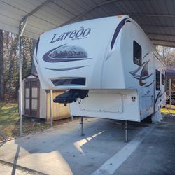 Camper Laredo