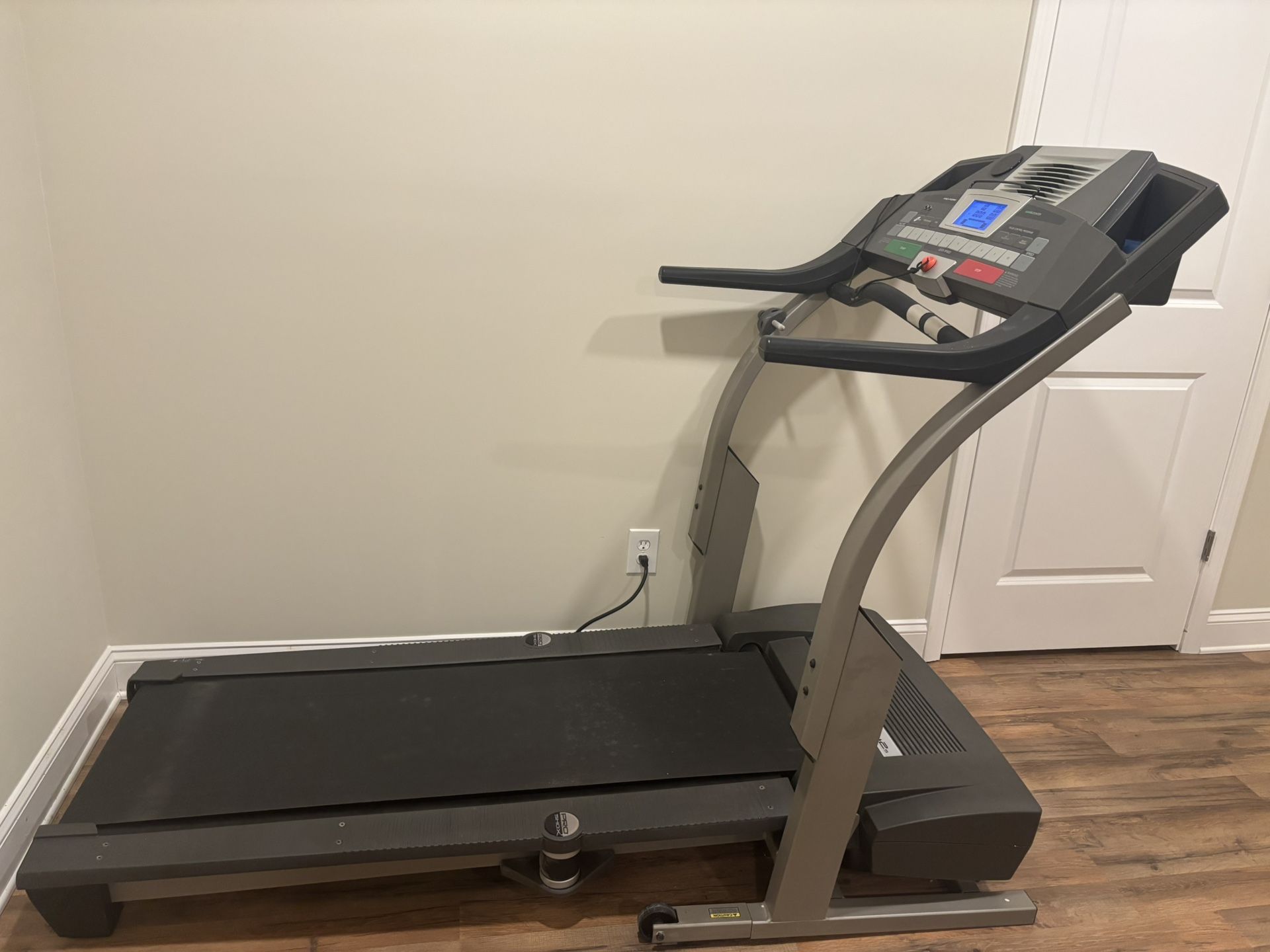 Pro-Form XP 542s Treadmill